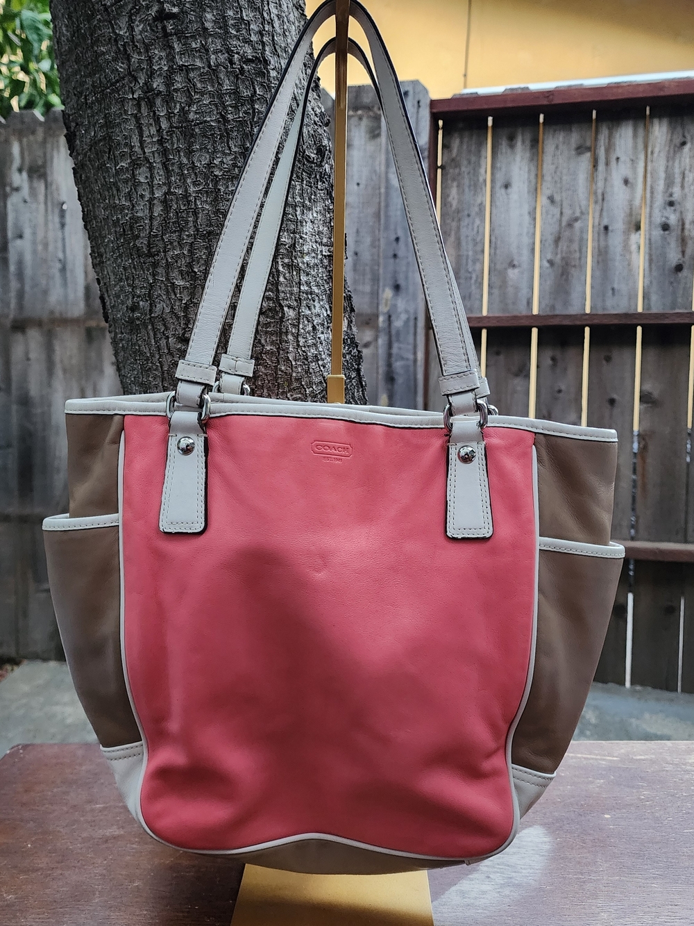 Coach Park Leather Colorblock Tote Bag Coral Pink Tan White Handbag F23683
